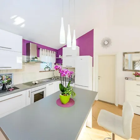 فيلة Luxurious In Dalmatia Near Sea