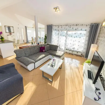 Luxurious In Dalmatia Near Sea Villa *
