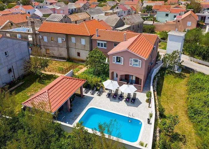 Luxurious In Dalmatia Near Sea * Zaton (Zadar)