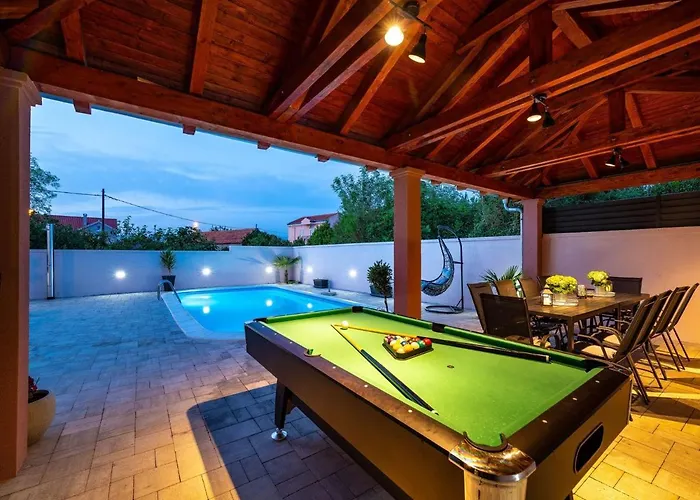 Luxurious In Dalmatia Near Sea Villa