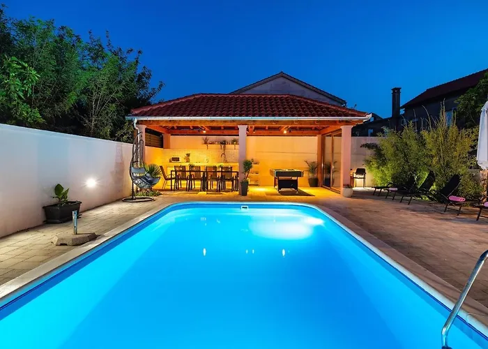 Luxurious In Dalmatia Near Sea Zaton (Zadar)