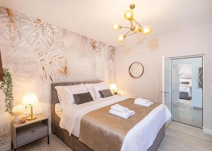 Luxurious In Dalmatia Near Sea *