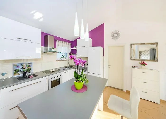 Willa Luxurious In Dalmatia Near Sea